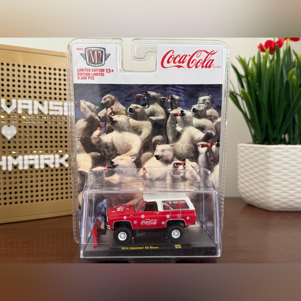 New M2 Machines Coca-Cola 1974 Chevrolet K5 Blazer